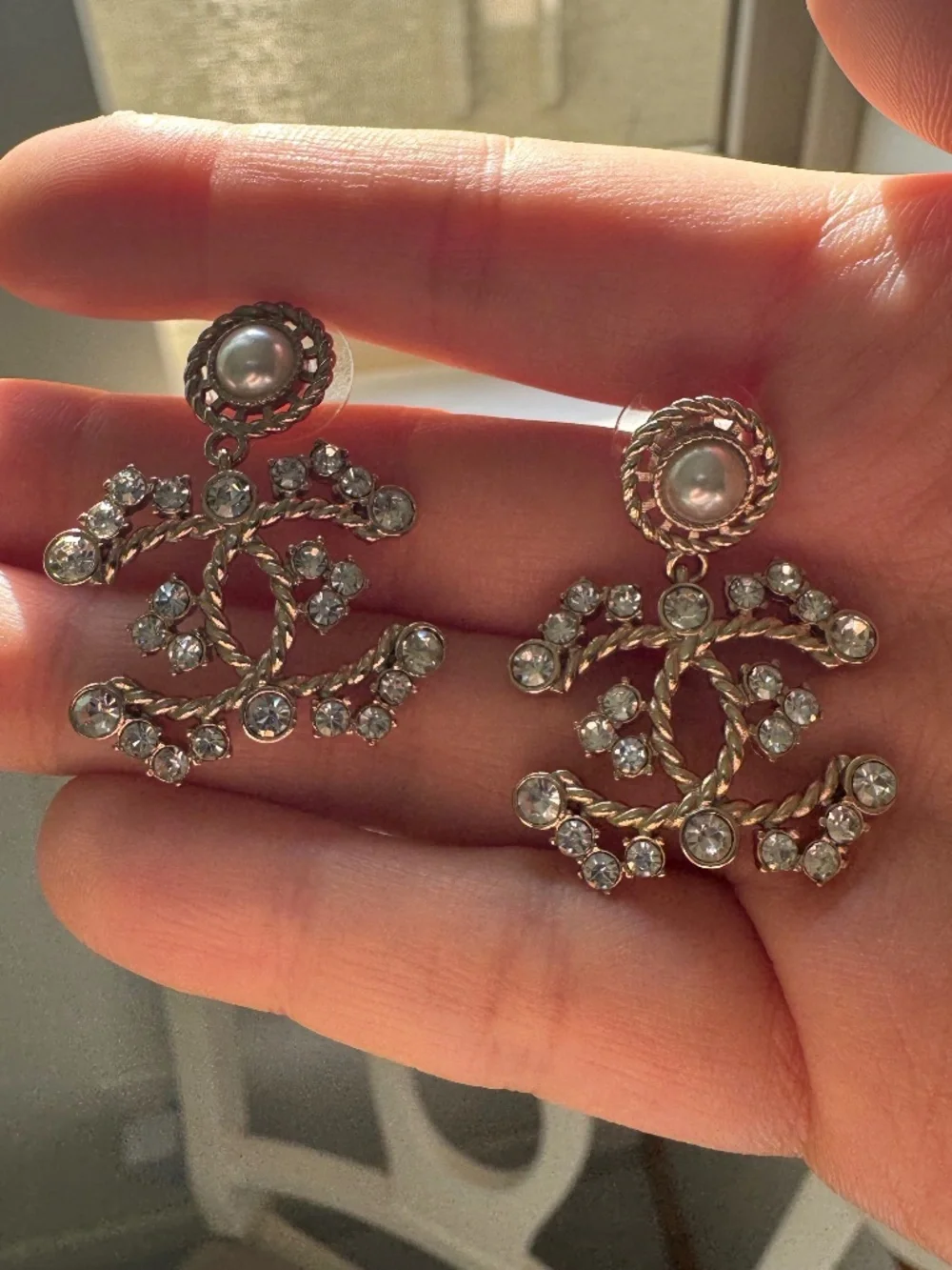 Limited Edition Chanel Classic CC Crystal Logo Tree & Pearl Drop Gold Earrings - Picture 2 of 4